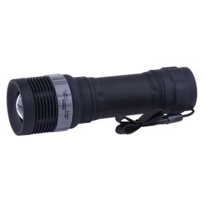 Rankinis žibintuvėlis 3 W LED fokus. 3xAAA