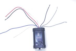 CTLOC20, Hi-Lo adapteris su stiprintuvo paleidimo laidu