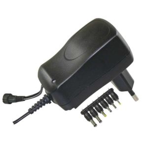 Universalus maitinimo šaltinis 100-240V -> 3 - 12V 600mA