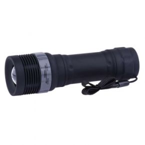 Rankinis prožektorius 3 W LED fokus. 3xAAA P4702